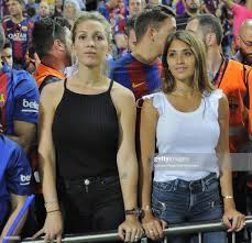 Luis suárez también acompañó a su esposa, sofía balbi. Pin On Antonela