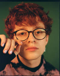 Robin Skinner's Instagram, Twitter & Facebook