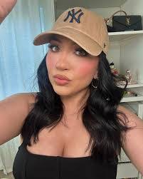 Dania Villarreal's Instagram, Twitter & Facebook