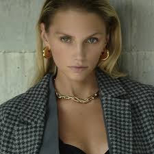 Winter trend alert: Traditional tweed with a modern twist