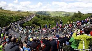 The climb into the village is perfect voor punchers. Yorkshire Tourism Boost After Tour De France Grand Depart Bbc News