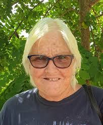 Lynda Steed's Instagram, Twitter & Facebook