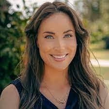 Lisa Yeargin's Instagram, Twitter & Facebook