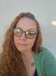 Lori Longwell's Instagram, Twitter & Facebook