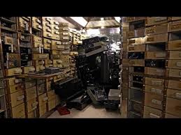 How To Know That Your Valuables Are Secure In A Safe Deposit Box Youtube