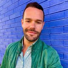 Adam M., Tutor canadiense nativo en ingles, con 5 años de experiencia  ensenar ingles a los adultos y los niños.