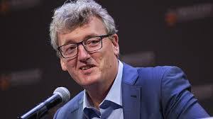 David Macmillan's Instagram, Twitter & Facebook