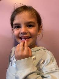 Audrey Sprague's Instagram, Twitter & Facebook