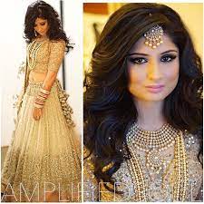 Gorgeous Bride From Her Sabyasachi Inspired Outfit By Chandan Fashion Toronto To Her Perfect Hair Indian Wedding Hairstyles Indian Hairstyles Indian Bridal