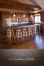 Beautiful Wood Cabinets In A Farmhouse Kitchen In 2020 Farmhouse Kitchen Kitchen Decor Farmhouse Kitchen Decor