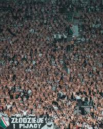 Oficjalne konto najlepszego klubu piłkarskiego w polsce. Swiat Kibicow Polish Fans Hooligans Legia Warszawa Facebook