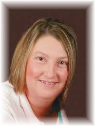 Delia Summers's Instagram, Twitter & Facebook