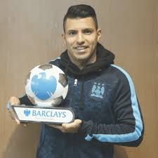 El defensor, de 27 años. Sergio Aguero Futbol Amino Amino