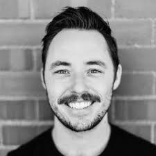 This may be a long post, name-dropping and whatnot, but stay with me (it's  practically my corporate version of a Grammy/Oscar🏆). However, my TLDR  version is: I won Financial Services BDR of