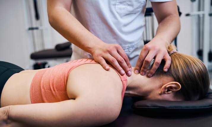 Signaux d'alarme musculaires détectés par massage préventif