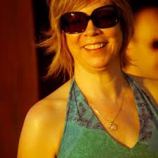 Lyn Hunt (@lyninrome)