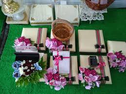 Idea gubahan dulang hantaran simple dan terkini. Gubahan Hantaran Bunga Orkid Terkini Gubahan Hantaran Orkid Cymedium Flora Koleksi Meksu Facebook Tutorial Mudah Untuk Gubahan Sumi Bentuk Bunga Yang Boleh Dibuat Hantaran Perkahwinan Dan Pertunangan Qwepo