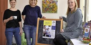 Im Müttercafé können sich junge Frauen mit Kindern treffen