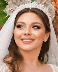 👰🏻‍♀️💕💫