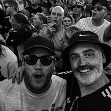 Happy Friday & Happy Bank Holiday! Kicking off a packed weekend with a trip  to the coast—arriving in Brighton today to speak at the Brighton Music  Conference👌 Tomorrow, it's all about Global