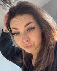 Julie Bourque 🖤 (@juliiebourque) • Instagram photos and videos