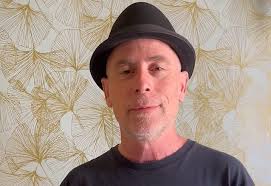 ARMORED SAINT's JOHN BUSH On His Singing Approach: 'What I Always Strive To  Do Is Just Sound Unique'