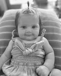 Elyse Knowles (@elyse.knowles) • Instagram photos and videos