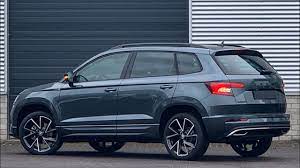 Karoq sportline si rivela una sportiva confortevole, grazie ai sistemi di assistenza alla guida e a componenti digitali che permettono di personalizzare il tuo spazio. Skoda New Karoq Sportline 2021 In 4k Quartz Grey 19 Inch Vega Walk Around Detail Inside Youtube