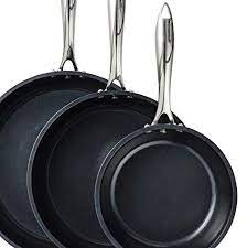 The heavy gauge aluminum base that's clad with stainless steel. Kyocera Ceramic Nonstick Fry Pan 8 Inch Black Homeloft Europe