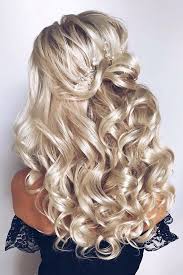 Curly Wedding Hairstyles From Playful To Chic Wedding Forward Hair Styles Pretty Hairstyles Curly Hair Styles Naturally