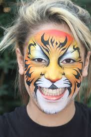 Fast Tiger I Like The Tribal Like Stripes On This Kinderschminken Kinder Schminken Katze Schminken