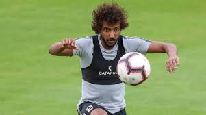 أحرز أحمد ياسر ريان مهاجم فريق سيراميكا والمعار من الاهلى لنهاية الموسم هدف التعادل لفريقه بمرمى المقاولون العرب من بالدقيقة 76 في المباراة التي تجمعهم حاليا في بطولة. Ù…Ø¯Ø±Ø¨ Ø§Ù„Ù‡Ù„Ø§Ù„ ÙŠØ¹ÙŠØ¯ Ø§Ù„Ø´Ù‡Ø±Ø§Ù†ÙŠ ÙˆØ§Ù„Ø¨Ù„ÙŠÙ‡ÙŠ Ø£Ù…Ø§Ù… Ø§Ù„Ø¯Ø­ÙŠÙ„ Ø§Ù„Ø´Ø±Ù‚ Ø§Ù„Ø£ÙˆØ³Ø·