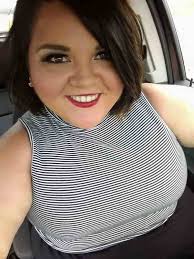 She notices elderly lady eating alone in the restaurant, befriends her  after hearing her story