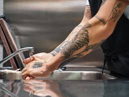 Do I Wash My Tattoo While It S Peeling Balmonds