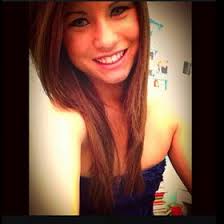 Kaylee Everett (kaybaybe950)