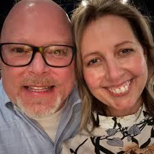 Santa Snack Board 🎅🏻🎁 Made out of hummus, veggies, cheese and crackers,  it's sure to put you at the top of the nice list! 😉 Everything you need to  know about this