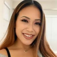 200+ perfiles de «Moua»