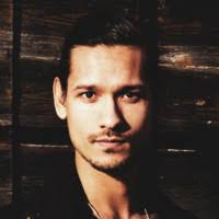 80+ perfiles de «Holdsworth»