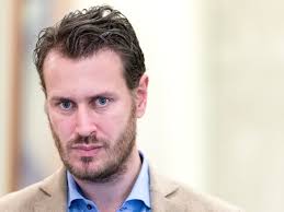 Frp snur ryggen til partiets islamkritiske ryggrad