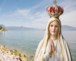 História das aparições de nossa senhora de fátima as aparições de nossa senhora de fátima se repetiriam no dia 13 de cada. Nossa Senhora De Fatima Historia Oracao Aparicoes Terco