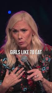 Joanna Morgan's Instagram, Twitter & Facebook