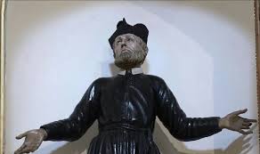 spaziolettori #manfredonia: San Filippo Neri Compatrono di Manfredonia. Nella foto scattata ieri si ricordano i tempi passati delle feste patronali in onore di Maria Santissima di Siponto. Nella scena, alla destra di