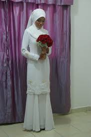 Majlis aku mungkin tak berapa simple, tapi masih di bawah bajet rm6000 namun aku dapat semua. Idea Simple Baju Nikah Muslimah Wedding Muslim Wedding Wedding Dresses
