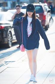 Fashion kids kpop fashion outfits iu fashion korean outfits asian fashion womens fashion fashion black korean airport fashion korean fashion winter. Iu Airport Fashion Iu Lee Ji Eun ì•„ì´ìœ  Amino