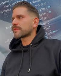 Aaron Ochoa's Instagram, Twitter & Facebook