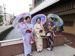 Learn about the different styles of kimono and the many ways their worn with our guide. Japanese Traditional Clothes In Modern Day