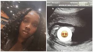 Monique Toro's Instagram, Twitter & Facebook