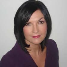 Penny Bateman's Instagram, Twitter & Facebook