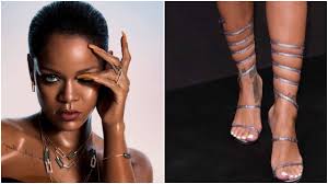 Adriana lima actress | ocean's eight. 15 Famous Celebrities With The Most Beautiful Feet