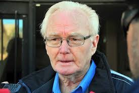 Carlos Petersen's Instagram, Twitter & Facebook